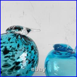 IITTALA Birds by Oiva Toikka Mother & Baby Light Blue Set of 2 Glass Works IITTALA Birds by Oiva Toikka Mother & Baby Light Blue Set of 2 Glass Works
