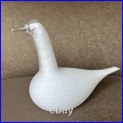Iittala Frosted Glass Bird Swan Signed Designer Oiva Toikka, Nuutajarvi, Finland Iittala Frosted Glass Bird Swan Signed Designer Oiva Toikka, Nuutajarvi, Finland