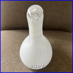 Iittala Frosted Glass Bird Swan Signed Designer Oiva Toikka, Nuutajarvi, Finland Iittala Frosted Glass Bird Swan Signed Designer Oiva Toikka, Nuutajarvi, Finland