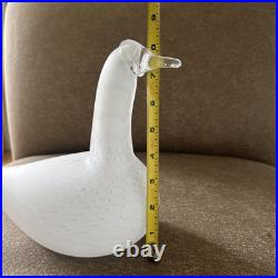 Iittala Frosted Glass Bird Swan Signed Designer Oiva Toikka, Nuutajarvi, Finland Iittala Frosted Glass Bird Swan Signed Designer Oiva Toikka, Nuutajarvi, Finland