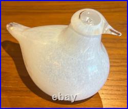 Oiva Toikka Iittala White Glass Mouth Blown Bird from 1990's Signed With Label Oiva Toikka Iittala White Glass Mouth Blown Bird from 1990's Signed With Label