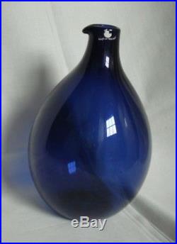 Original Timo Sarpaneva signed bird vase for Iittala, Finnish studio glass