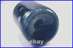 Timo Sarpaneva for Iittala, Lintupullo vase, blue Timo Sarpaneva for Iittala, Lintupullo vase, blue