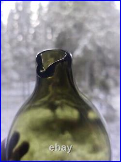 Timo Sarpaneva, green Lintupullo Bird Bottle art glass bottle Iittala Finland